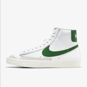 Nike blazer mid ‘77 vintage size 5.5